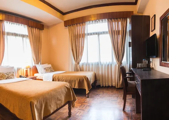 Excelsior Hotel 3*