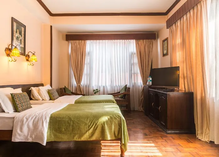 Excelsior Hotel 3*